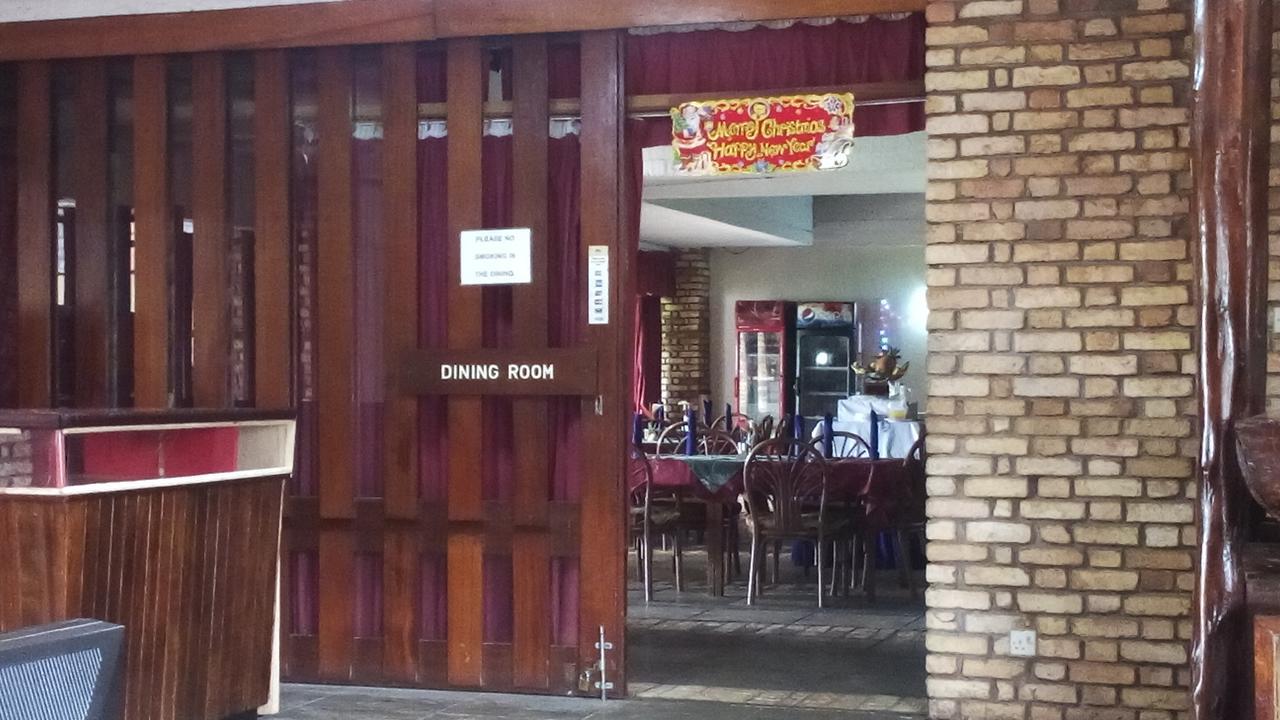 White Horse Inn Kabale Exterior foto