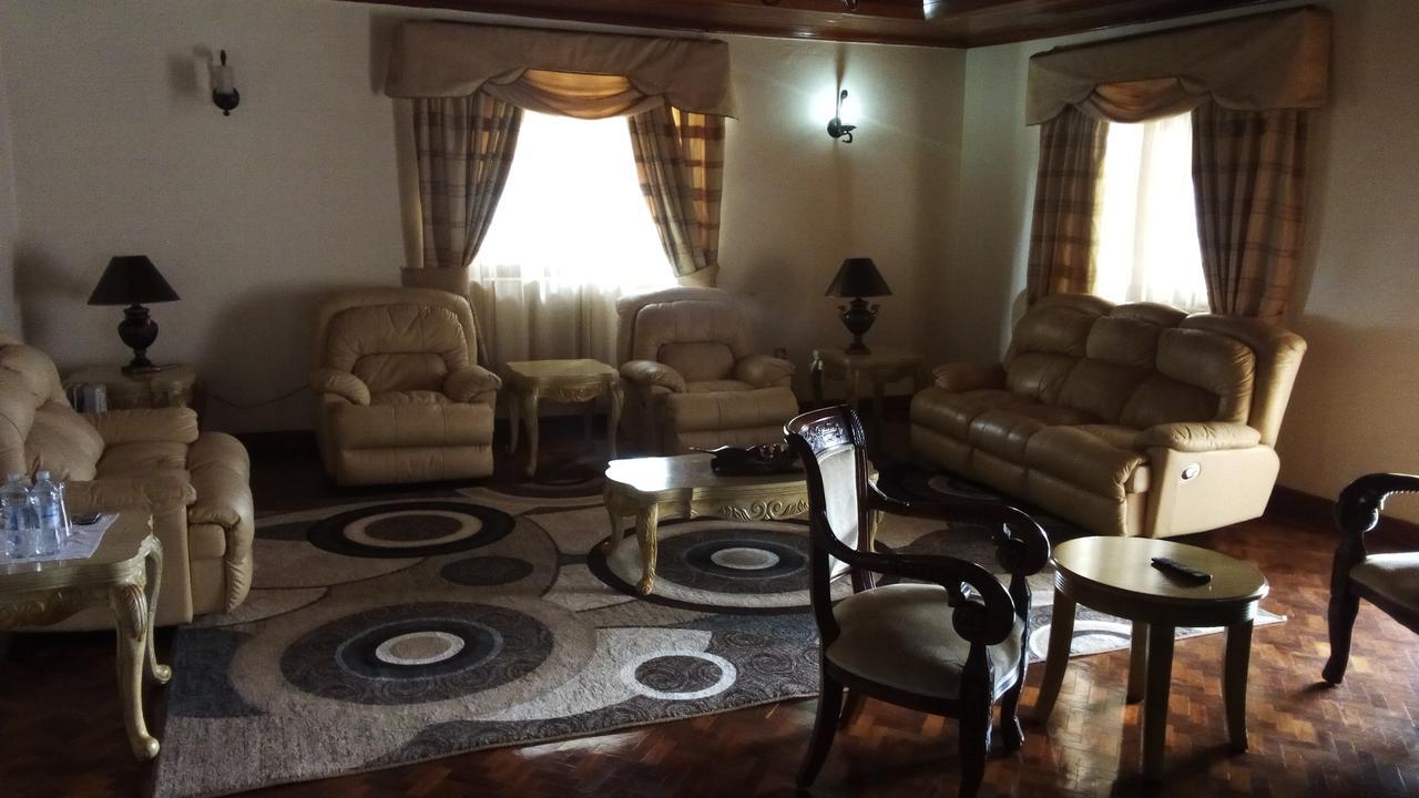White Horse Inn Kabale Exterior foto